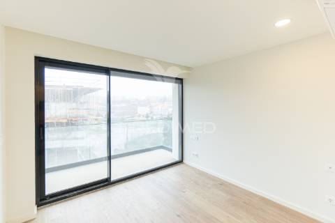 Apartamento t3 novo – candal – v.n de gaia