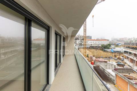 Apartamento t3 novo – candal – v.n de gaia
