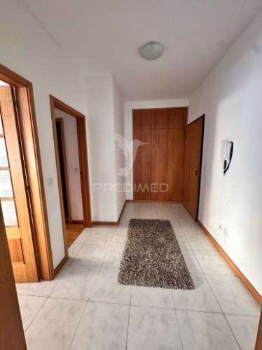 Apartamento t1+1 para arrendamento - vilar de andorinho