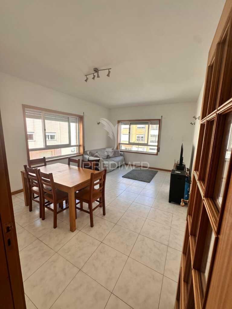Apartamento t1+1 para arrendamento - vilar de andorinho