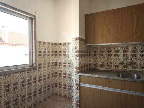 Apartamento t2 a 150m da estação, em algueirão