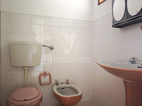 Apartamento t2 a 150m da estação, em algueirão