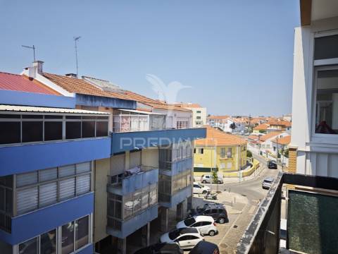 Apartamento t2 a 150m da estação, em algueirão