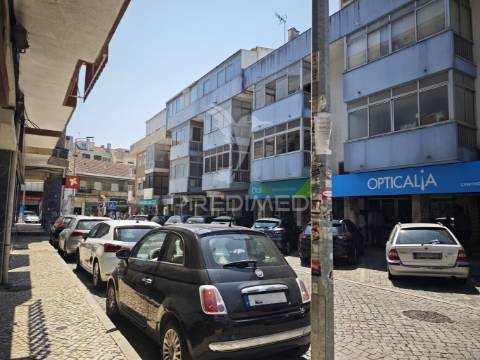 Apartamento t2 a 150m da estação, em algueirão