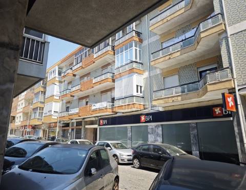 Apartamento t2 a 150m da estação, em algueirão
