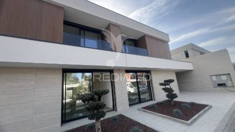 Moradia de luxo t3 - turiz, vila verde (lote 16)