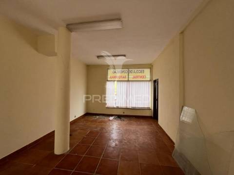 Loja destinada a comércio