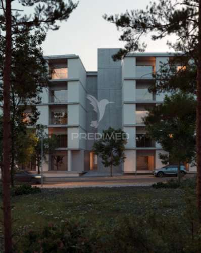 T2 orientação poente  (edifício nasoni porto)
