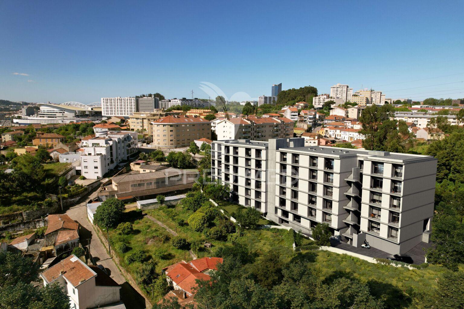 T2 orientação poente  (edifício nasoni porto)