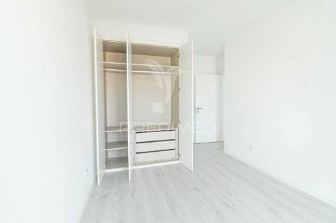 T2 quinta da polvora vele de milhaçcos c/parqueamento