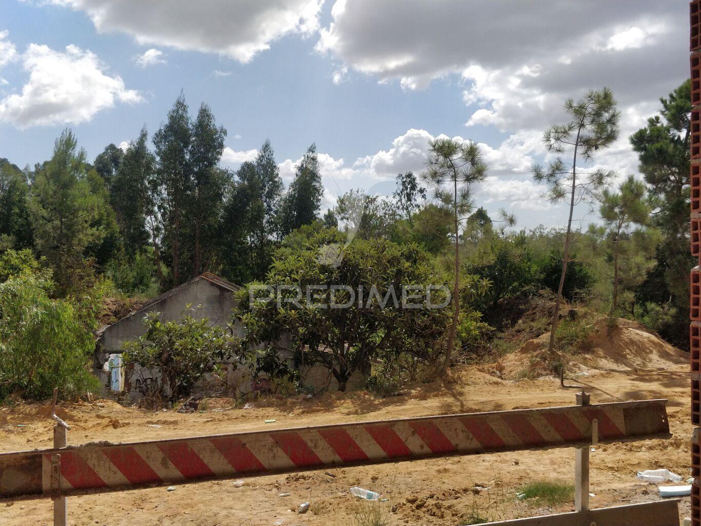 T2 quinta da polvora vele de milhaçcos c/parqueamento