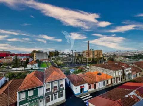 T3 com garagem box p/ 2 viaturas – vila nova de gaia