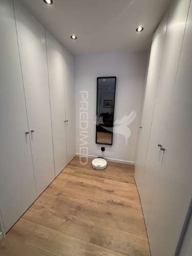 Moradia isolada semi nova  sala 50 m 2 acabamentos luxo