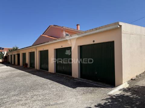T2 remodelado, vista fantástica e garagem box - moita redonda, fátima