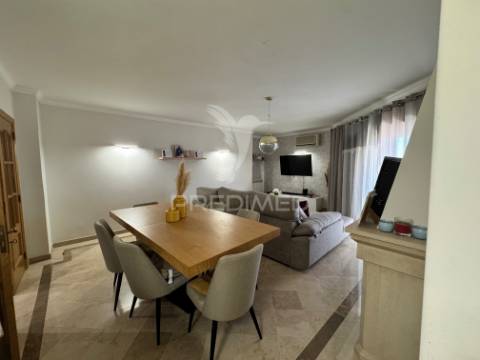 Espaçoso duplex em são domingos, santarém.