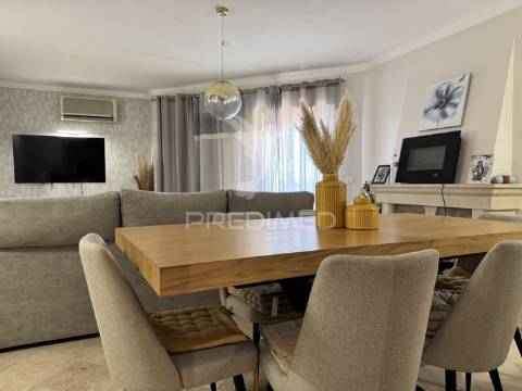 Espaçoso duplex em são domingos, santarém.