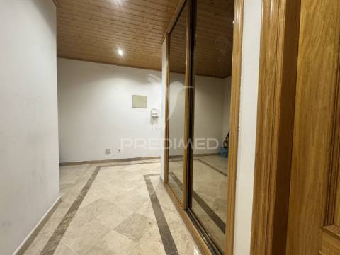 Espaçoso duplex em são domingos, santarém.