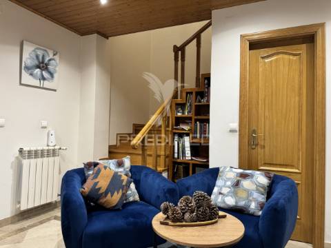 Espaçoso duplex em são domingos, santarém.
