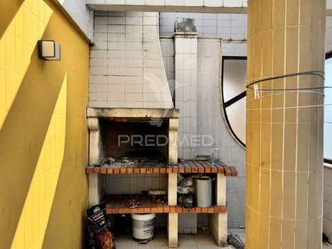 Espaçoso duplex em são domingos, santarém.