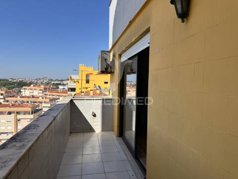 Espaçoso duplex em são domingos, santarém.