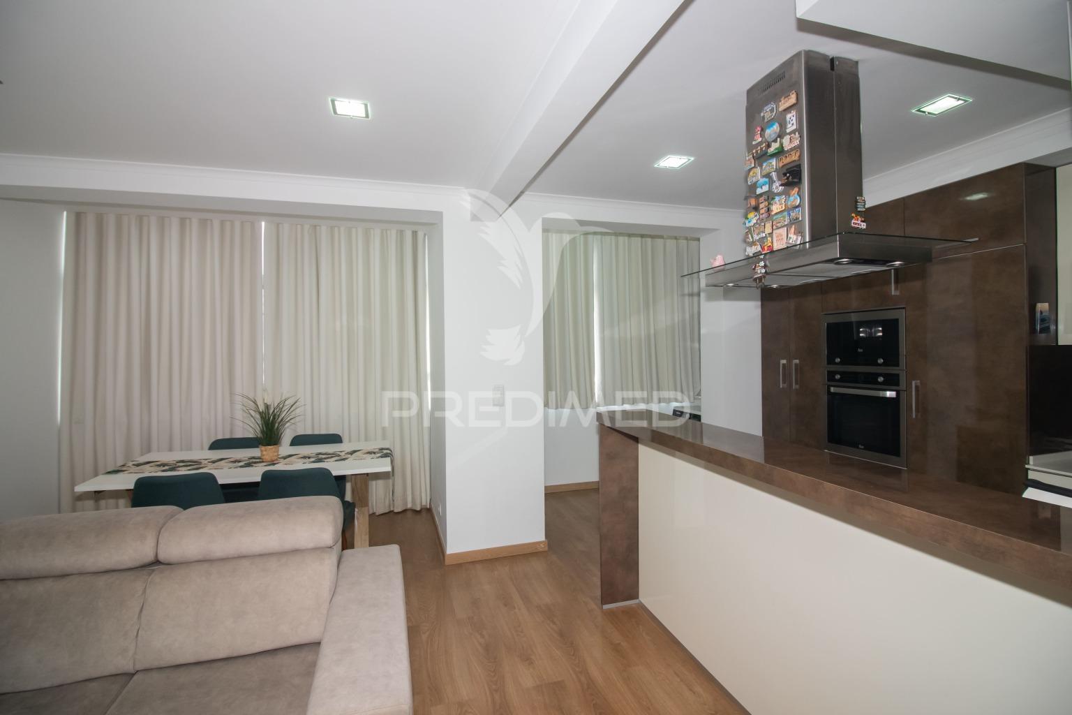 Apartamento t2 remodelado no forte da casa