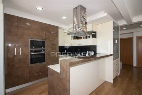 Apartamento t2 remodelado no forte da casa