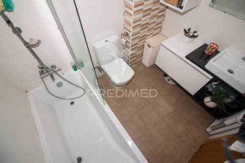 Apartamento t2 remodelado no forte da casa