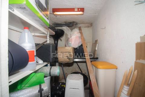 Apartamento t2 remodelado no forte da casa