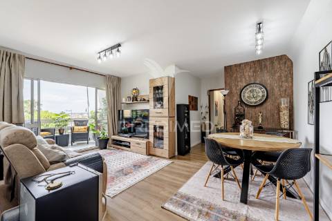 T3 renovado no afonsoeiro  – suite, escritório e vista única