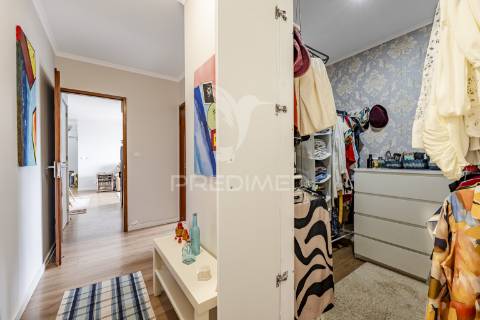 T3 renovado no afonsoeiro  – suite, escritório e vista única