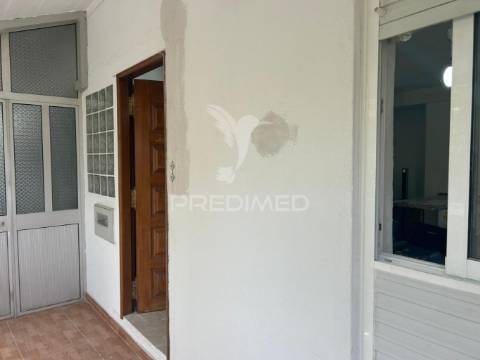 Apartamento t2 + sótão nos olivais (lisboa)