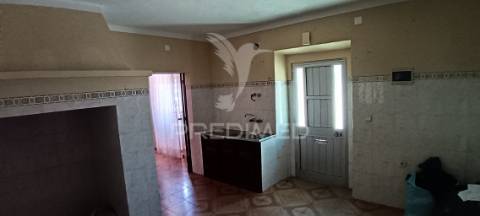 Casa geminada t3