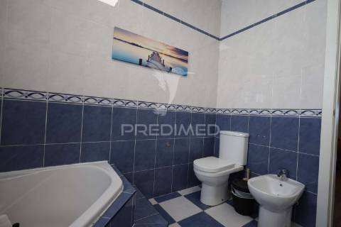 Moradia t3 com anexos