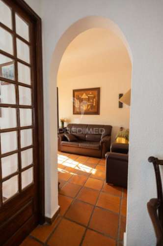 Moradia t6 com jardim em elvas
