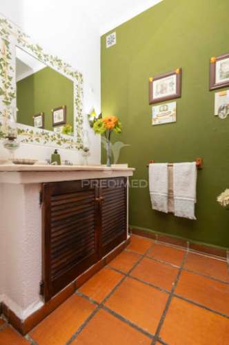 Moradia t6 com jardim em elvas