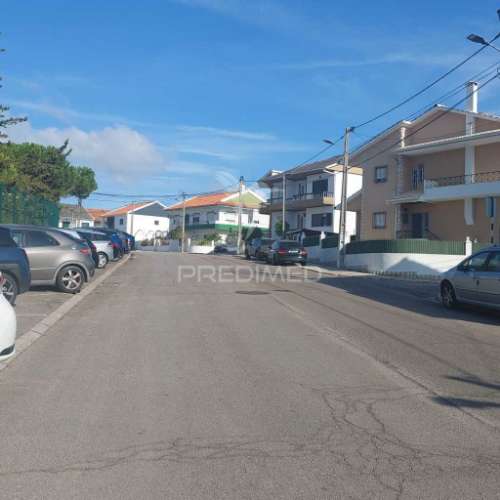 Andar de moradia t3+1 em vale milhaços