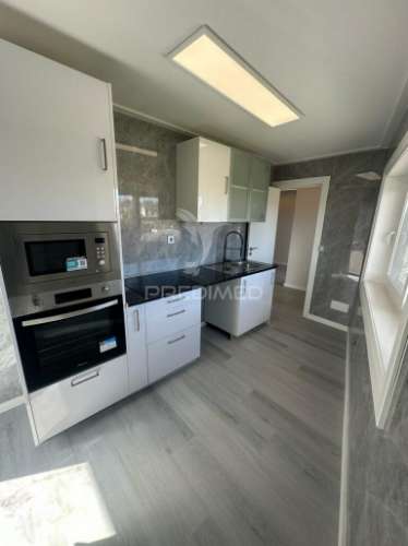 Apartamento t3 com lugar de garagem em ermesinde