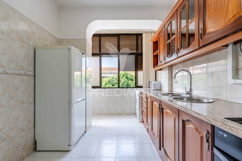 Apartamento t2 remodelado no barreiro