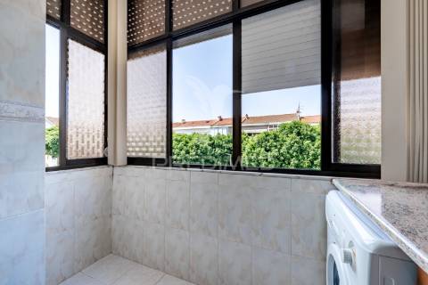 Apartamento t2 remodelado no barreiro
