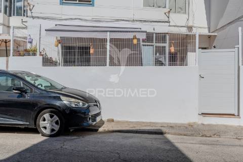 Reservado! apartamento t1+1 em ferragudo com terraço a 5 minutos de várias praias paradisíacas!