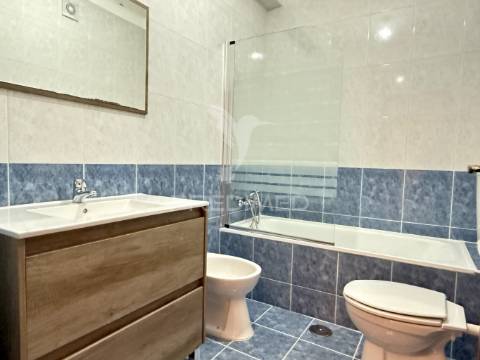 Apartamento t1, c/ garagem, fátima