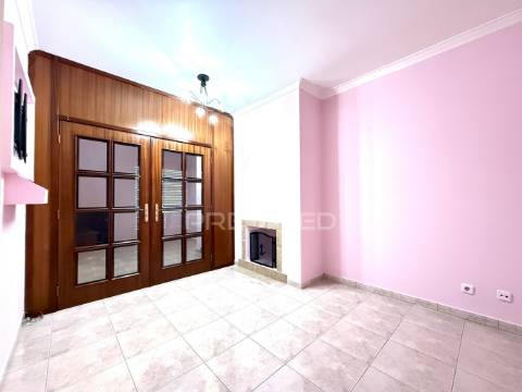 Apartamento t1, c/ garagem, fátima