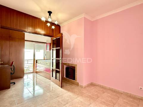 Apartamento t1, c/ garagem, fátima
