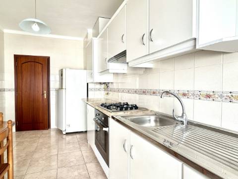 Apartamento t1, c/ garagem, fátima