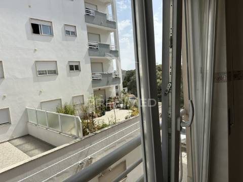 Apartamento t1, c/ garagem, fátima