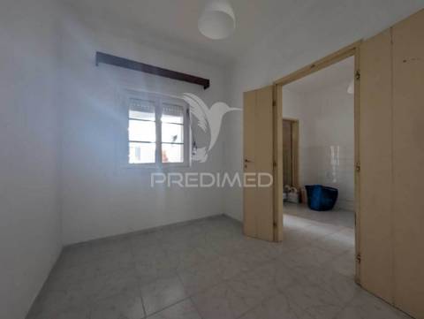 Casa antiga para recuperar, 115m2, bastante central