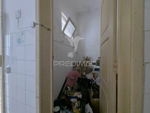 Casa antiga para recuperar, 115m2, bastante central