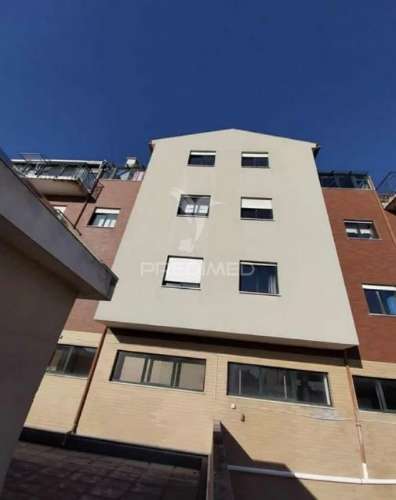 Apartamento t4 duplex em santa joana