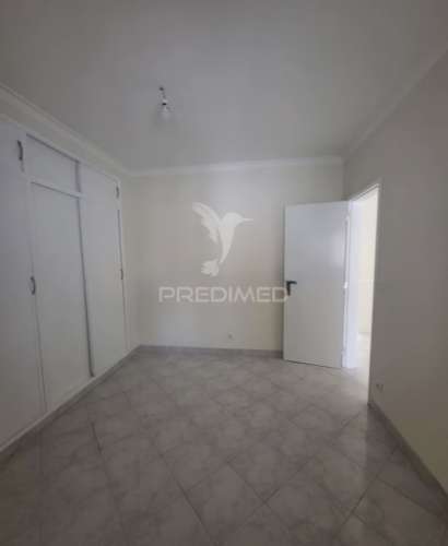 Apartamento t1 com parqueamento – acesso direto à praia do magoito