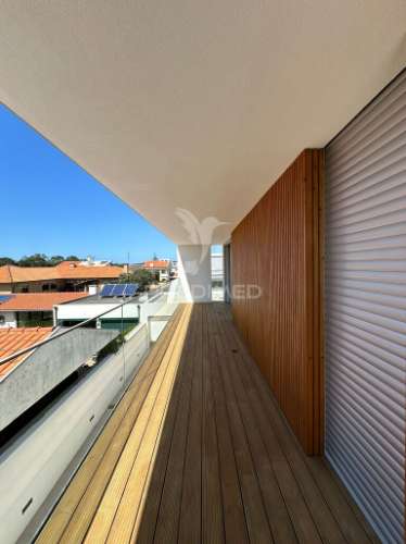 Moradia t3  nova com piscina em canidelo